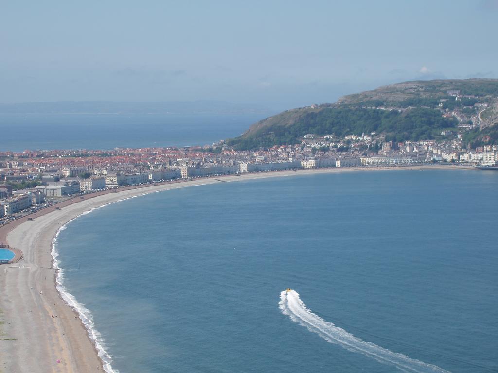 Superb Cintra Beachside Apartments Llandudno Exterior photo